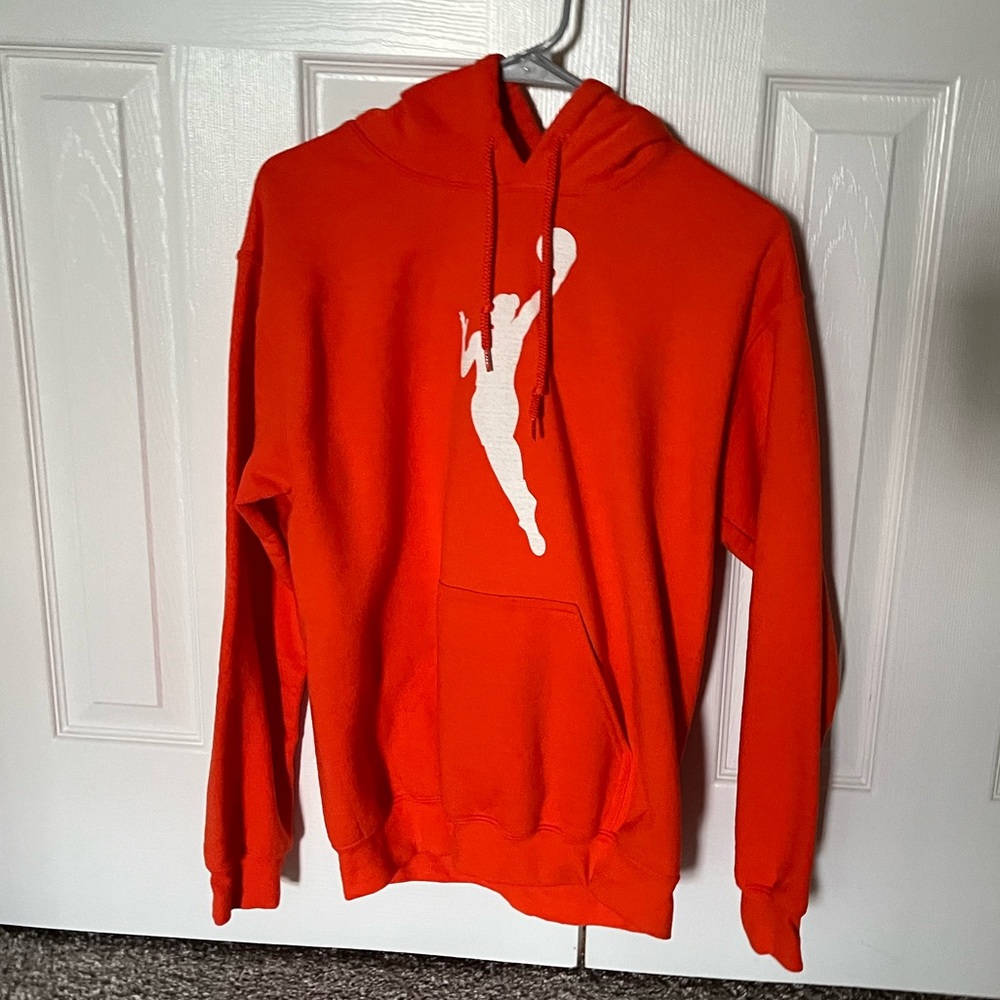 Fanatics WNBA sweatshirt || Color-Orange